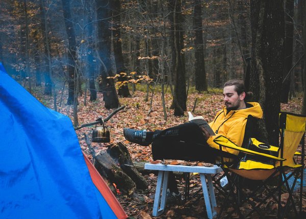 How can tourists explore the hidden historical gems of Chester without overspending?